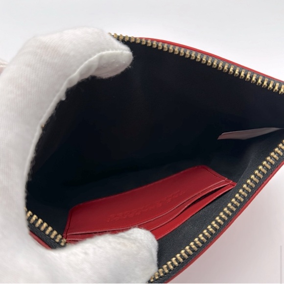 Marc Jacobs Snap Shot Heart Print Wristlet NWOT - Picture 7 of 9